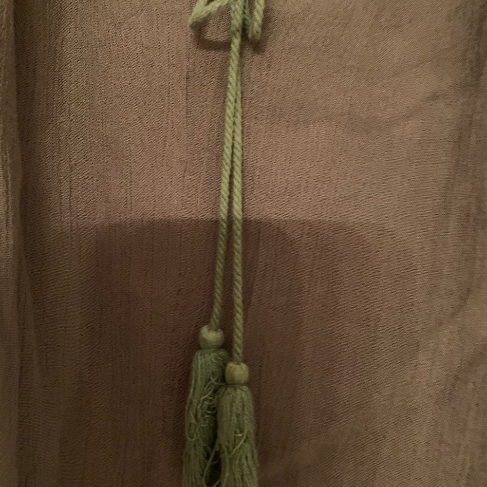 COMFORTABLE FLOWING TOP / - Picture 4 of 4